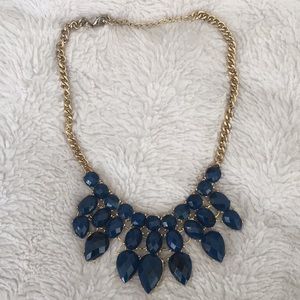 Statement necklace